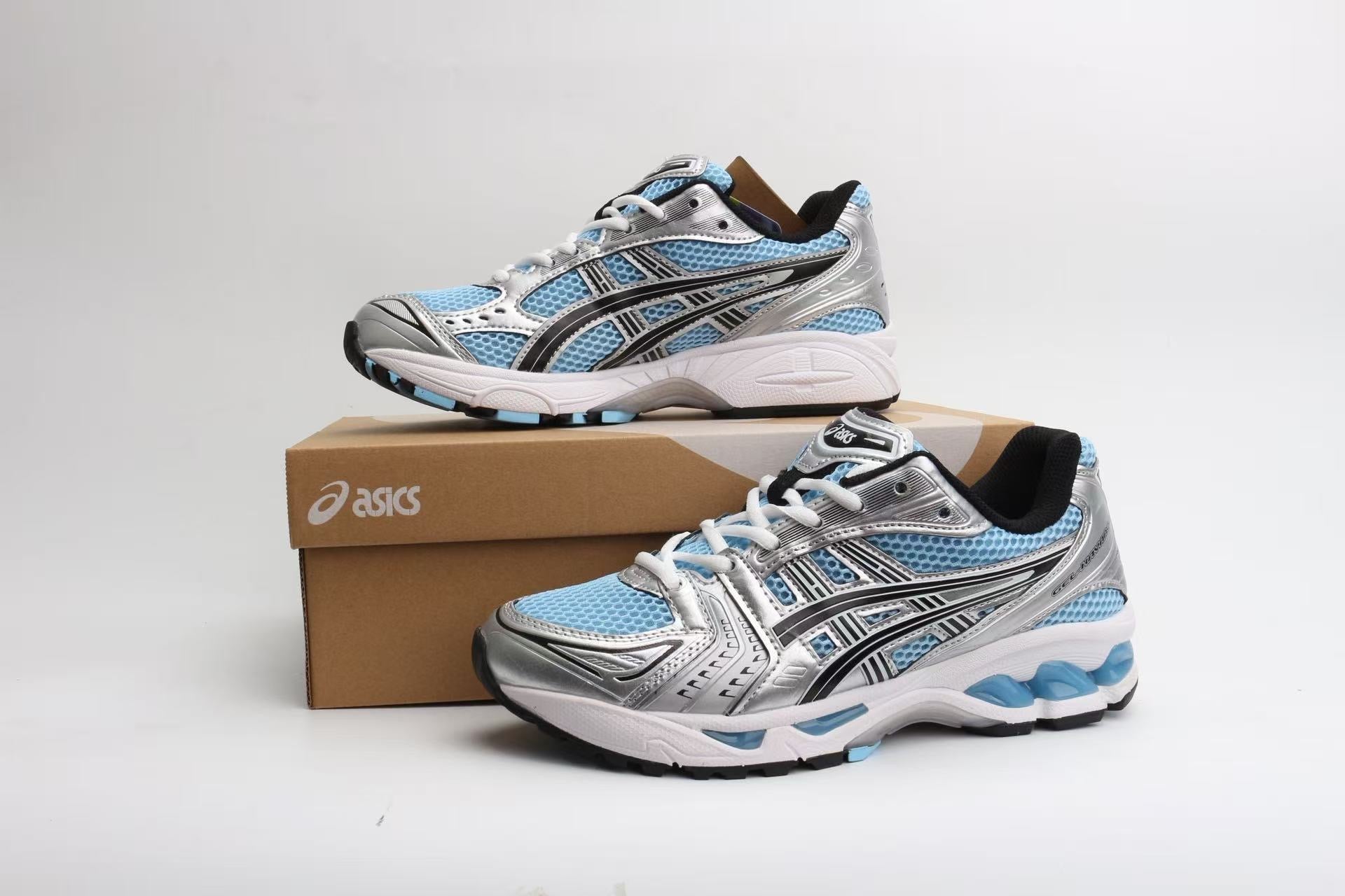 ASICS GEL-KAYANO